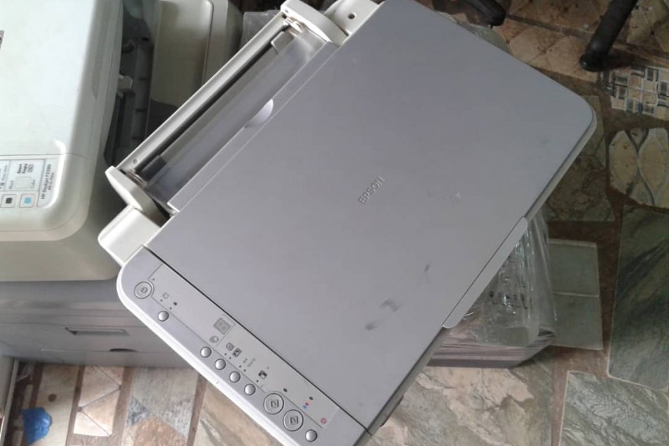 EPSON Stylus Cx 3650 Photocopier/Scanner/Printer